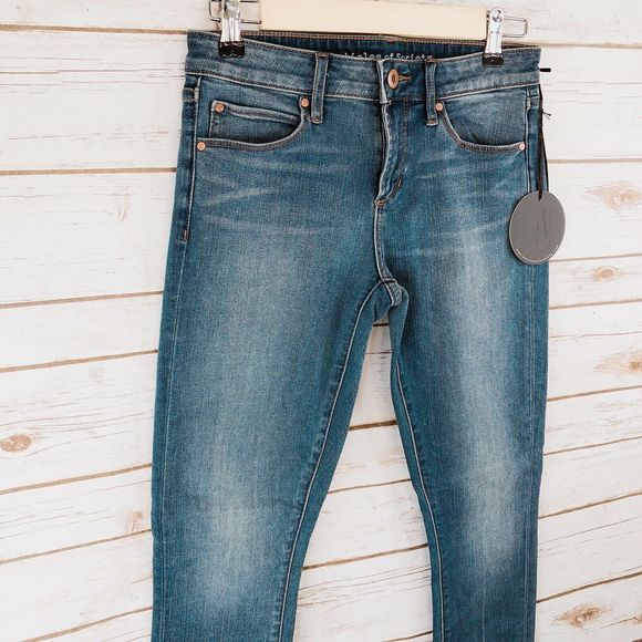 Articles Of Society Jeans Size 26 Sarah Skinny - Picture 2 of 10
